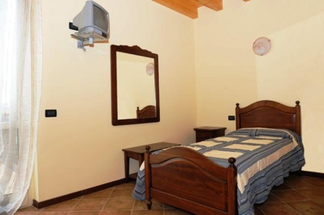 Agriturismo Parco Del Chiese Bedizzole Δωμάτιο φωτογραφία
