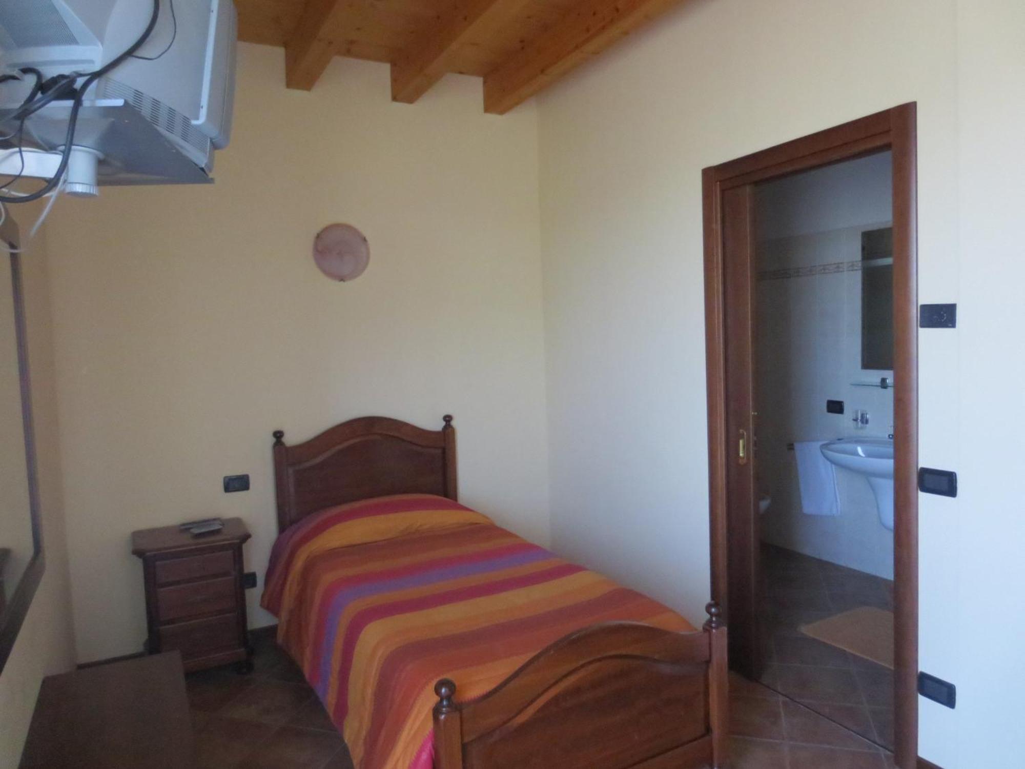 Agriturismo Parco Del Chiese Bedizzole Δωμάτιο φωτογραφία